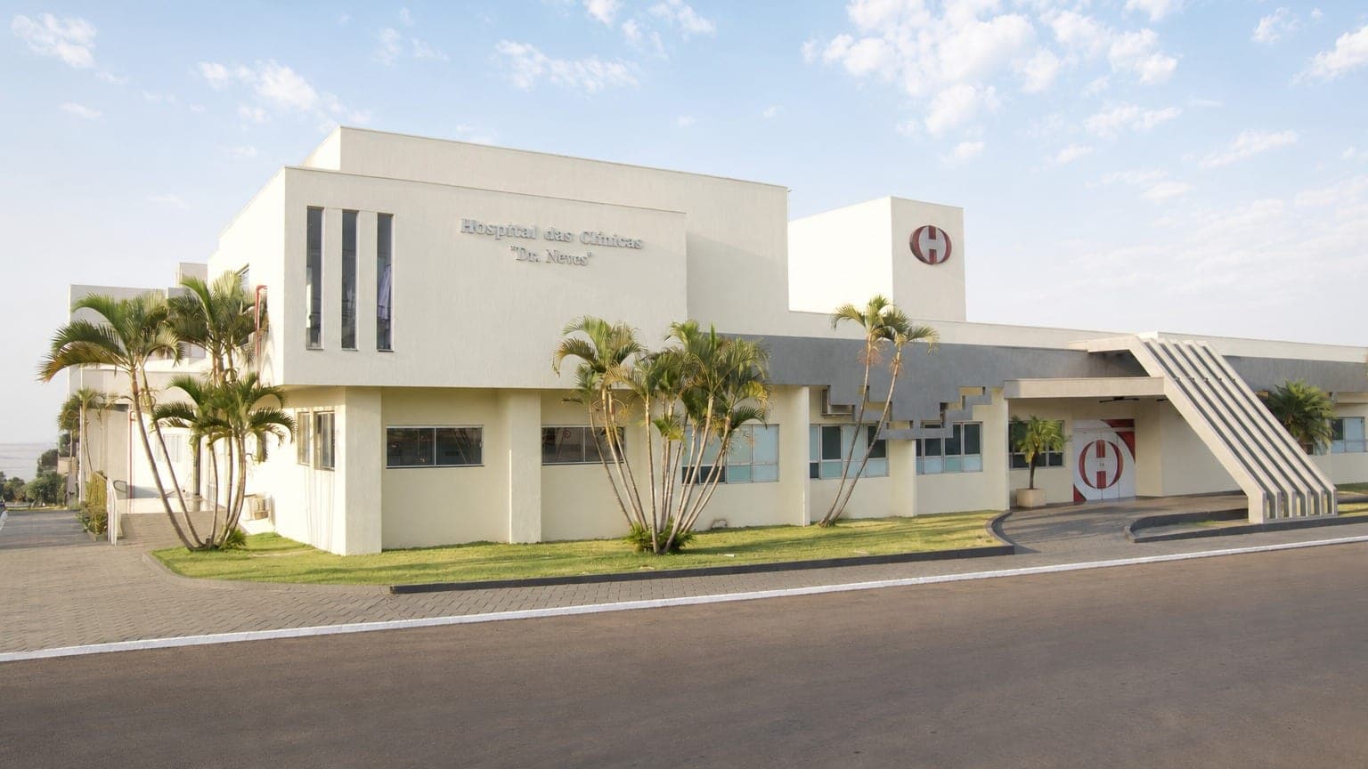 Fachada do Hospital das Clínicas de Mineiros